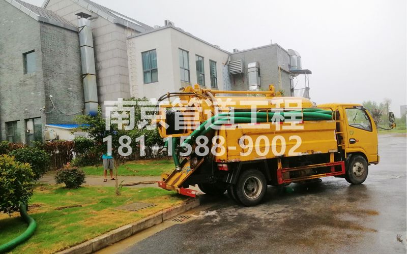 246晶桥镇小区化粪池清理