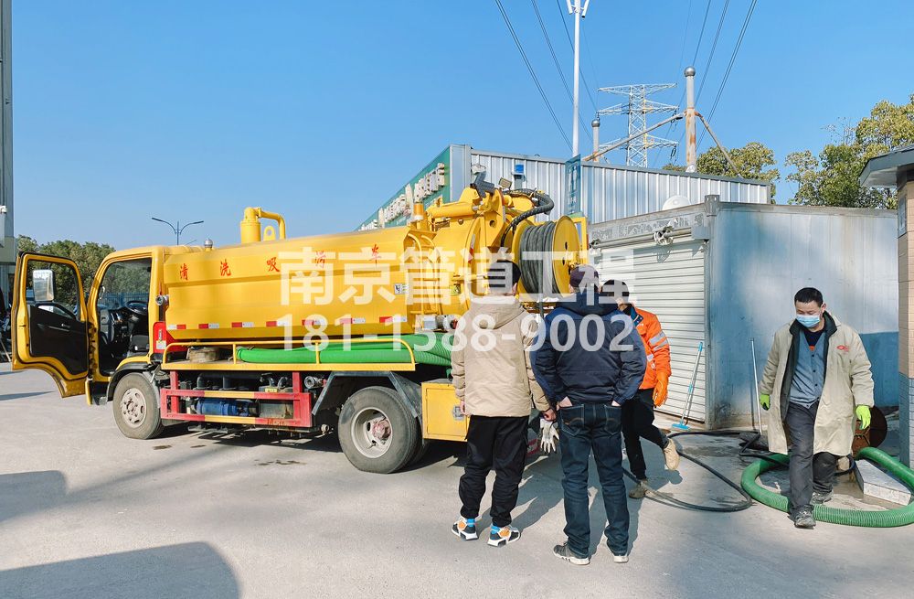 311晶桥镇粮油市场化粪池清理